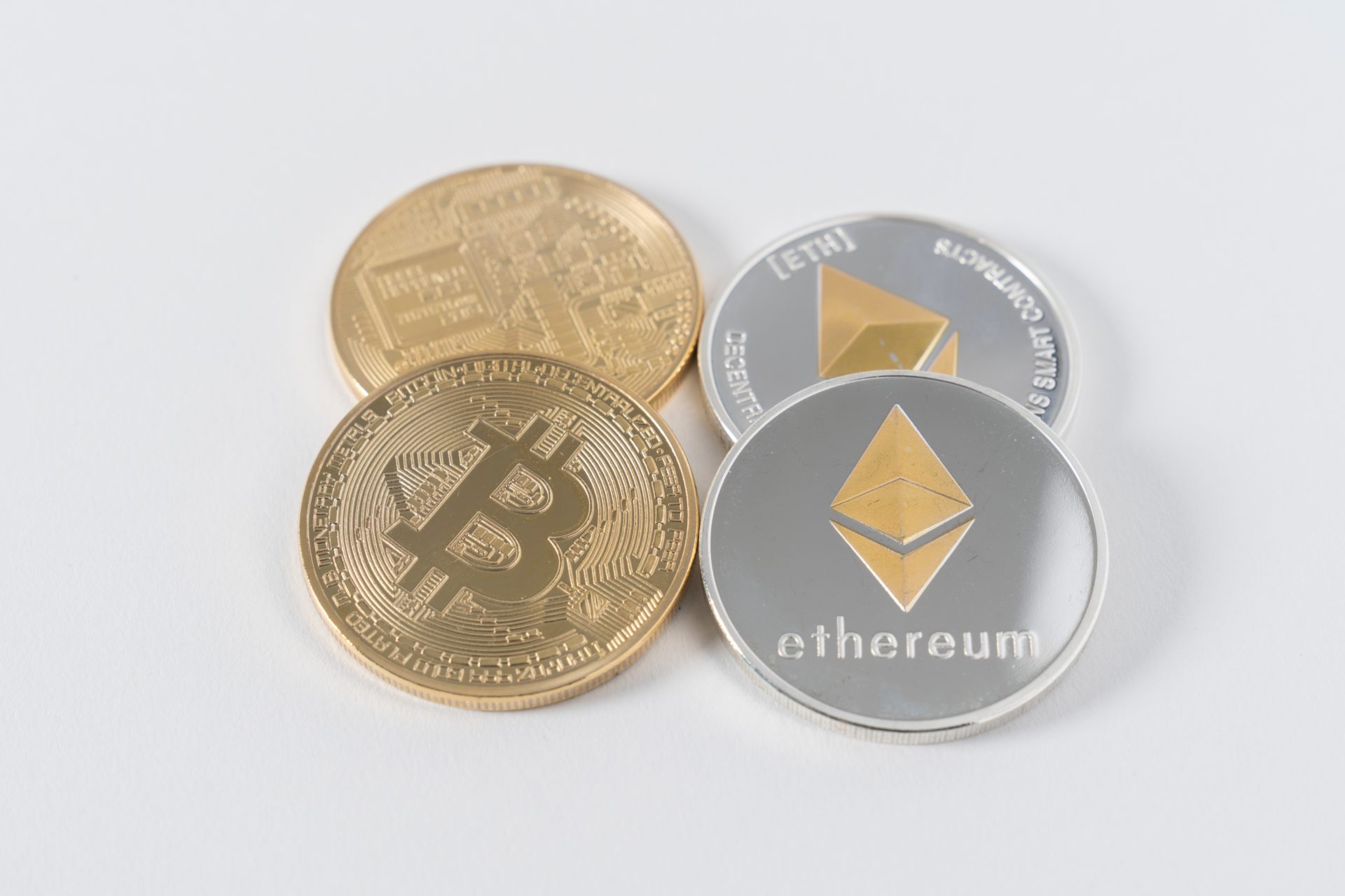  market ethereum bitcoin note bright year crypto 