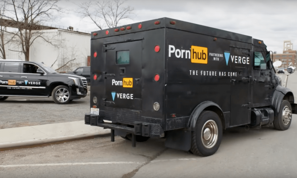 “PornHub Transactions Are Being Reversed”, Litecoin Founder Talks Tough On Verge (XVG) 10
