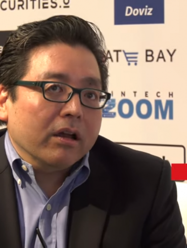 Bitcoin (BTC) Can Reach 40,000 USD in 5 Months After Breaking The Resistance Set At 10,000 USD, Tom Lee Says 12