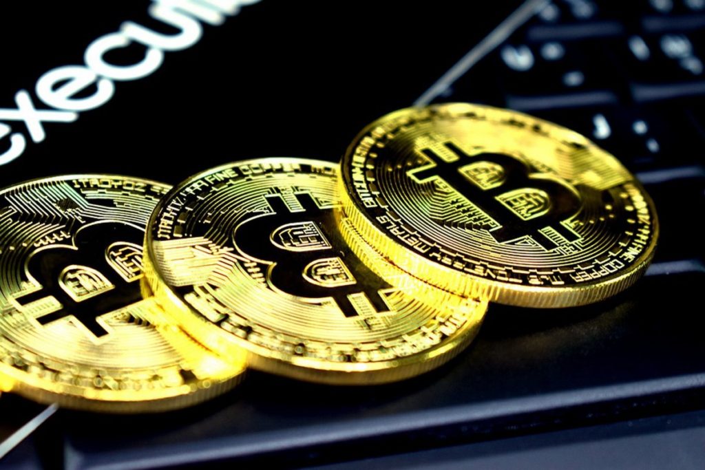 Goldbug Schiff: Facebook's Crypto Will be Bad for Bitcoin (BTC) 2